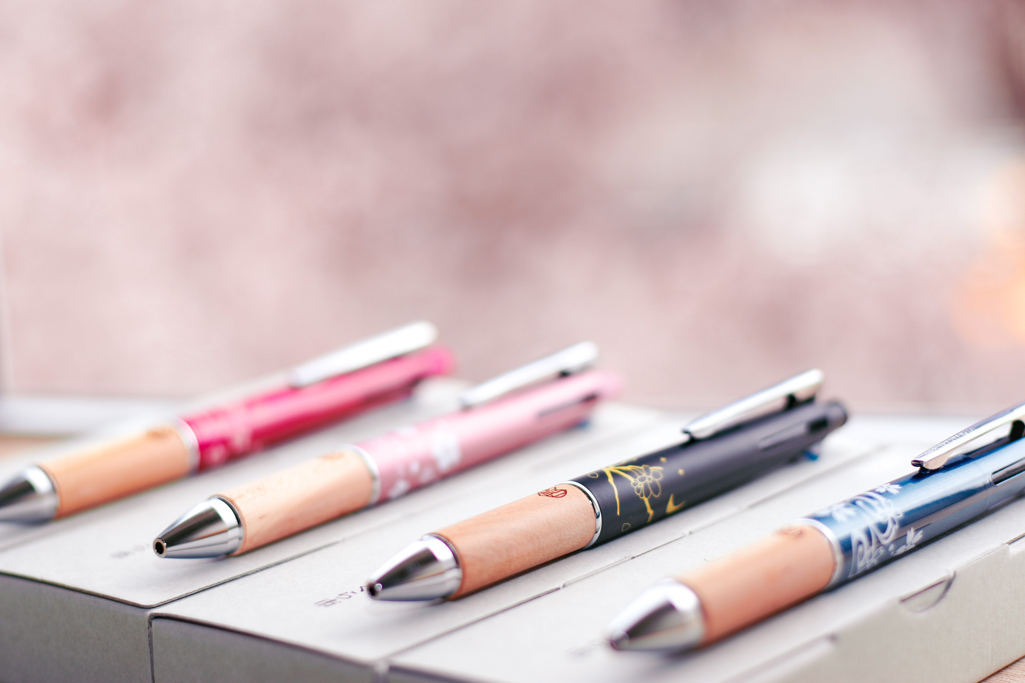 ジェットストリーム 多機能ペン 4色 ジェットストリーム 多機能ペン 4色