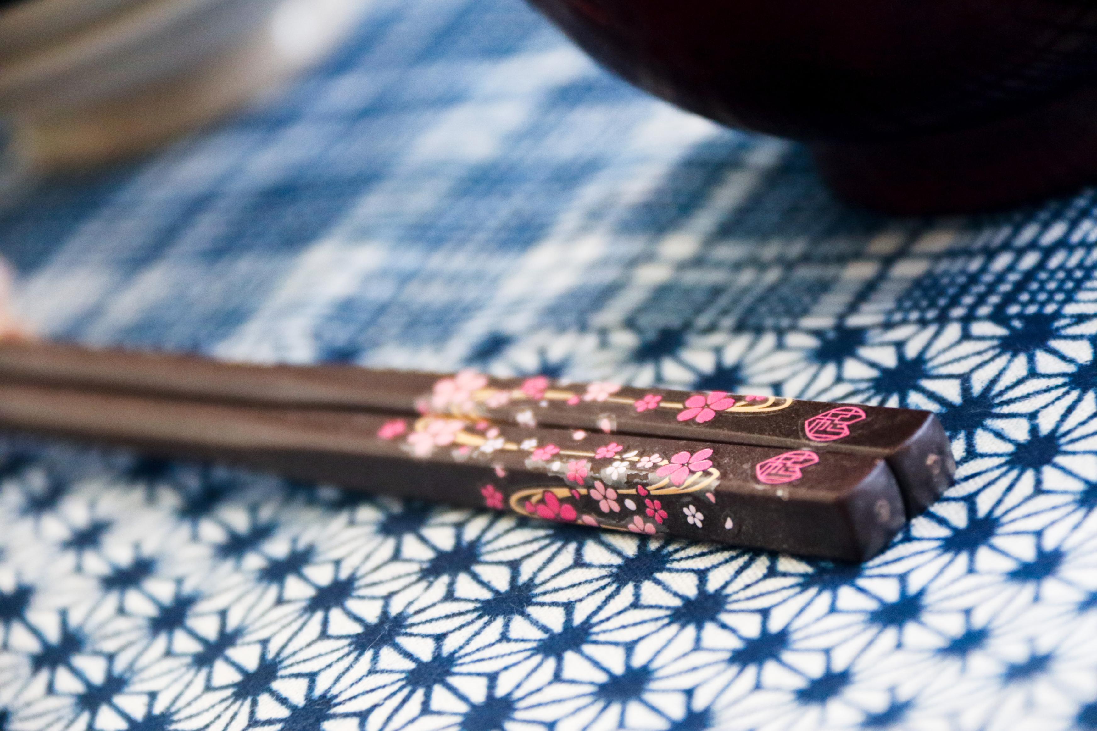 早乙女の桜並木の伐採木を活用したお箸「Re:Hashi」の写真2 早乙女の桜並木の伐採木を活用したお箸「Re:Hashi」の写真2