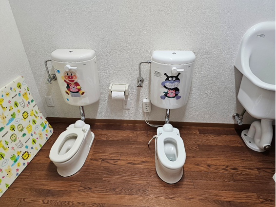 ちびっこランドさくら園写真_お手洗い ちびっこランドさくら園写真_お手洗い