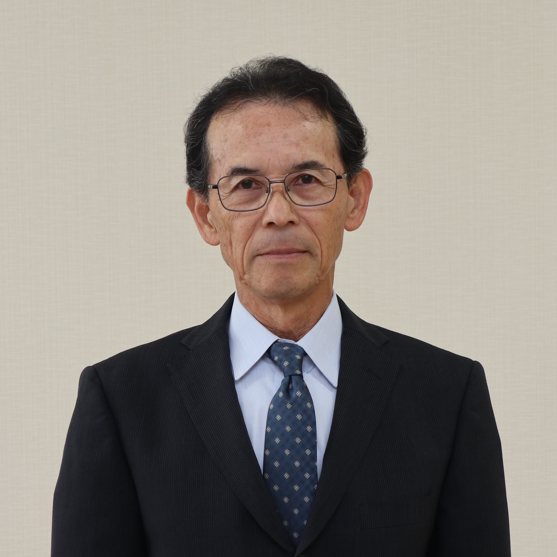 20 小室宗徳(写真)