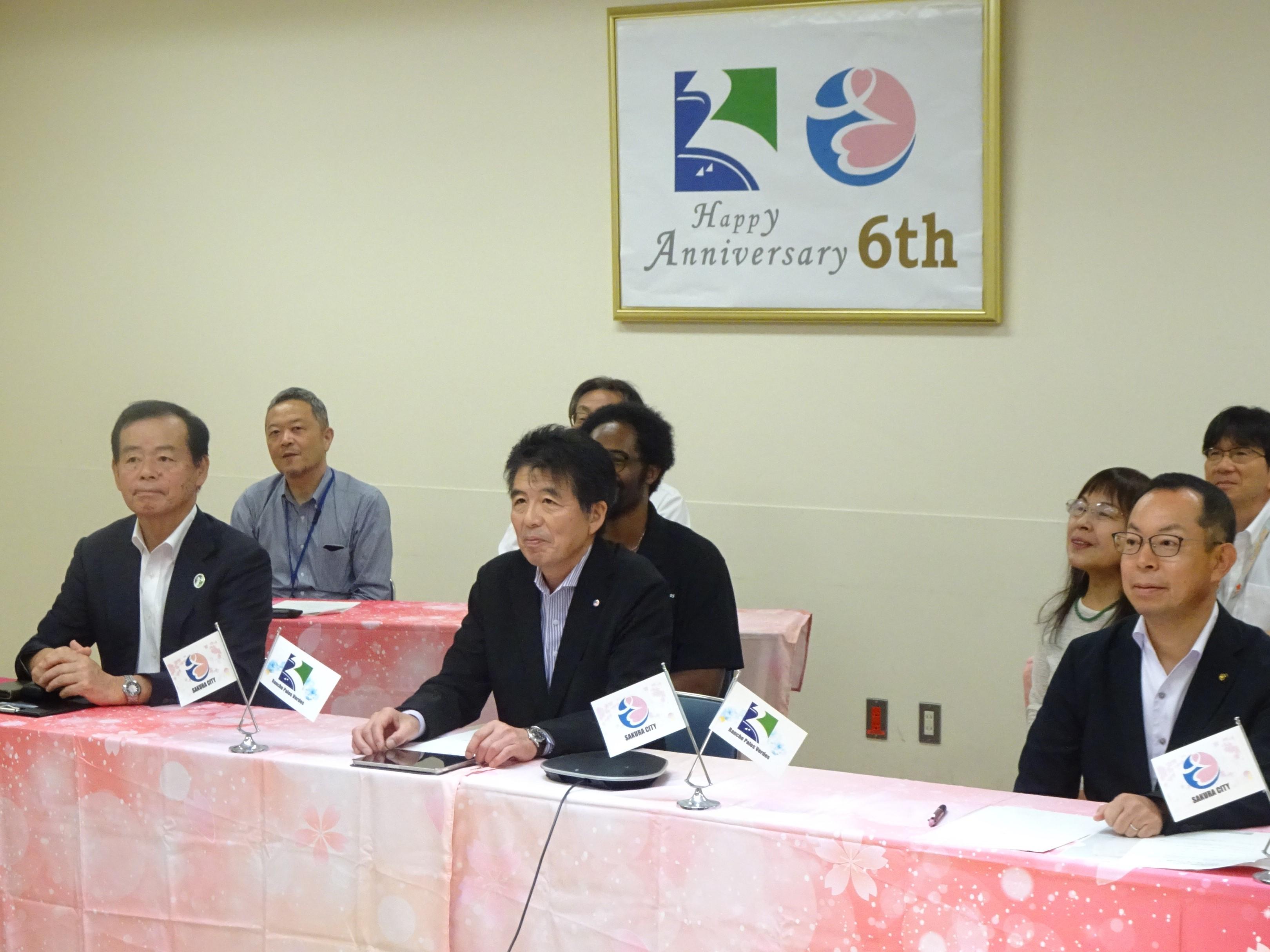 友好都市締結6周年記念イベントでの市長をはじめとしたさくら市からの参加者の様子 友好都市締結6周年記念イベントでの市長をはじめとしたさくら市からの参加者の様子